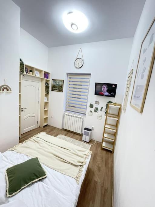 Apartament In Centrul Istoric Орадя Экстерьер фото